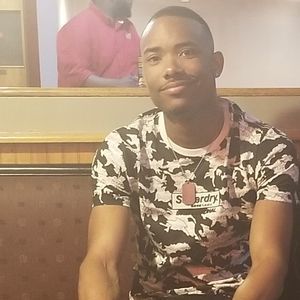 Meet your Posher, Derek